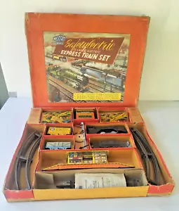 Vintage c.1950 Mettoy Train Set in Original Box Mettoy Express Train Set - AF - Picture 1 of 15
