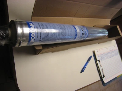 Genuine Ecolab Everpure ECO-XC2 Part  9320240 Replacement Filtration Cartridge - Image 1 of 4