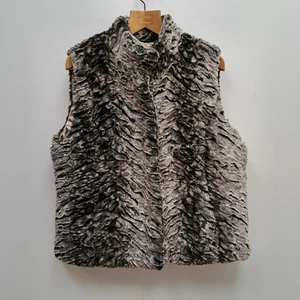 CC Gilet Fluffy Body Warmer NWT RRP £99 XL - Picture 1 of 6