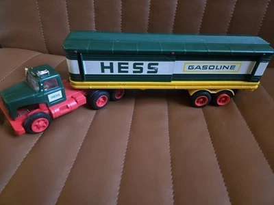 Camión de juguete Hess 1975-76 vintage gasolina combustible aceite Foto 1 de 4