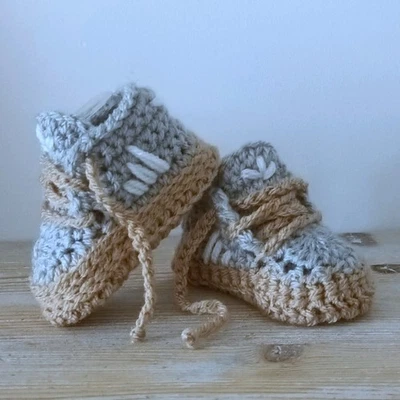 BABY CROCHET KNITTING HAND SHOES TRAINERS SNEAKERS CLOTHES SOCKS HATS CAPS BOOTS — 第 1/4 张图片