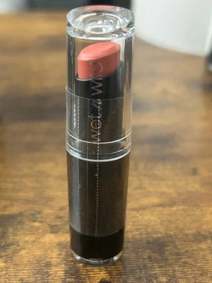 WET N WILD Mega Último Color de Labios # 903C JUST PEACHY Sellado de Fábrica NUEVO Foto 1 de 3