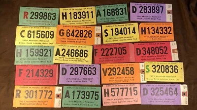 Licencias de caza Michigan Back Tag vintage años 70 71 72 73 74 75 76 77 78 79 Foto 1 de 4