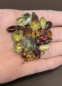 Vintage Molded MULTI COLOR Gorgeous RHINESTONE Estate DOME BROOCH Pin - Picture 1 of 10