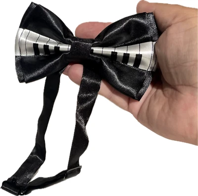 TECLADO NEGRO PAJARITA TECLAS DE PIANO MÚSICO DISFRAZ CORBATA AJUSTABLE SATINADO FORMAL Foto 1 de 4