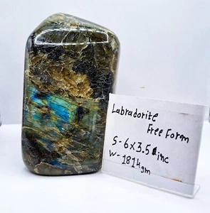 Labradorite Freeform: Flashy Free Standing Crystal Display Specimen 1.814Kg - Picture 1 of 7