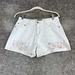 Route 66 Denim Short Women's Size 16 White Mid Rise 5-Pocket Embroidered Floral - Picture 1 of 11