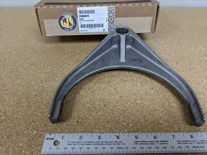 Yugo de horquilla de cambio para Mack T310M. Excel # EM06620 Ref.# 575KB457 25126946 575KB485 - Imagen 1 de 10