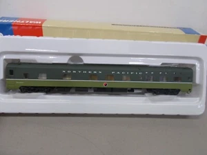 WALTHERS # 932-6726~ NORTHERN PACIFIC 6-6-4 SLEEPER PASSENGER CAR~HO SCALE - Imagen 1 de 7