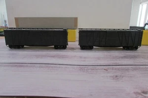 HO Scale Accurail (2) 40' O.Box Wood Ends Cars Kits Undecorated Lot#3019 - Picture 1 of 6