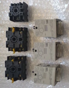 Lot Of Three  Omron H3CR-A  Timer 100-240V 50/60 Hz 100-125 VDC  - Picture 1 of 10