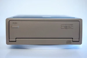 16267178 VINTAGE GMC 6-CD CHANGER BLAZER S10 JIMMY (MAGAZINE NOT INCLUDED) - Picture 1 of 3