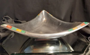 Cuenco triangular grande de metal con incrustaciones Mikasa contemporáneo de 15" - Imagen 1 de 9