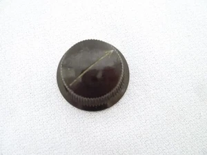 ATWATER KENT 1 1/8" SMALL ARROW POINTER BROWN CONTROL KNOB 49 36 33 - Picture 1 of 4