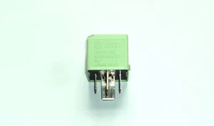 VW Audi Seat Skoda orig. 4H0951253 Arbeitsstromrelais 644 open circuit relay - Picture 1 of 3