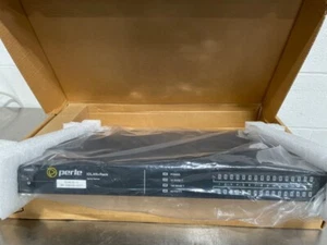Perle iolan + rack Server Console - Picture 1 of 4