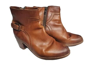 FRYE Janis Shield Tan Leather Buckle & Zip Block Heel Booties - Size 7.5B - Picture 1 of 16