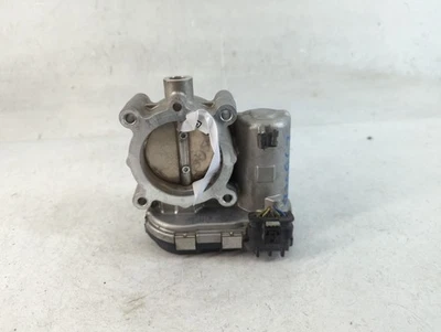 Mercedes-Benz Gla250 2015-2020 carrocería del acelerador HBV71 Foto 1 de 4