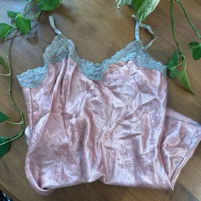 Vestido Lencería Y2K SILK Babydoll Rosa SLIP SLIT Coquette Express Medio Encaje Años 90 Foto 1 de 4