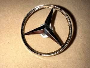 Vintage Mercedes Benz Silver Tone Logo Large Tie Tack Lapel Hat Pin 38mm - Picture 1 of 4
