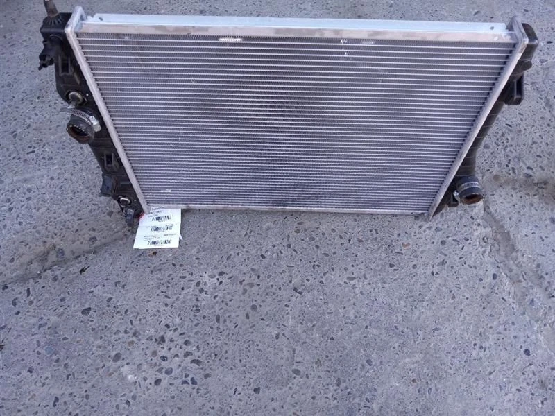 Radiador 00-02 CHEVROLET CAMARO 52486939 Foto 1 de 4