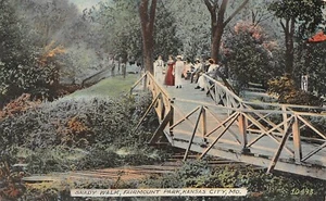 A Shady Walk Gathering Scene At Fairmount Park Kansas City,MO Vtg 1913 Postcard  - Picture 1 of 2
