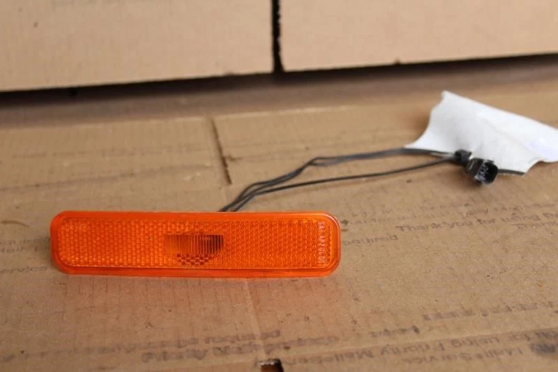 2005 2006 2007 2008 MASERATI QUATTROPORTE CONDUCTOR IZQUIERDO LUZ MARCADORA Foto 1 de 2