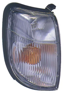 FANALE ANT. PER NISSAN PICK-UP 720 D22 97 BIANCO DX - Foto 1 di 1