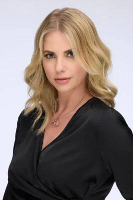 easiPIECES Jon Renau 9"WideX16"Long REMY HUMAN HAIR CLIP IN PIECES IN 12FS8 - Image 1 of 4