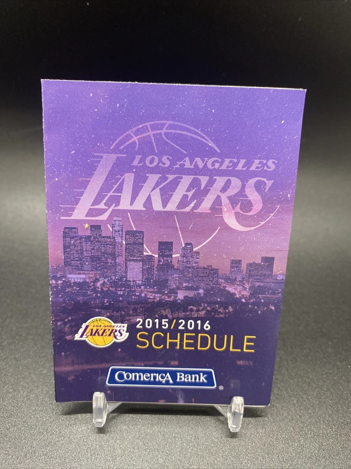 Mini calendario de bolsillo de la NBA de Los Angeles Lakers 2015-2016 Kobe Bryant temporada pasada Foto 1 de 1