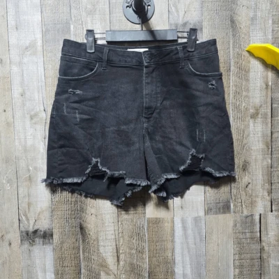 Pantalones cortos Wrangler negros desgastados personalizados Foto 1 de 4