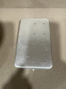 Caja de aparejos de bolsillo de aluminio de pesca con mosca vintage con algunas moscas - Imagen 1 de 9