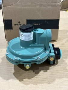 Fisher LP-Gas Equipment R642-DFF 2nd Stage Regulator Side Outlet 3/4” x 3/4” - Picture 1 of 7