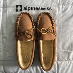 Alpine Swiss Sabine Womens Suede Shearling Moccasin Slippers Chestnut - SIZE 9 - Picture 1 of 7