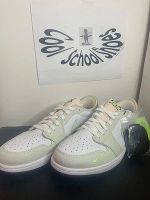 Talla 12.5 - Air Jordan 1 Retro OG Low Ghost Green Foto 1 de 4