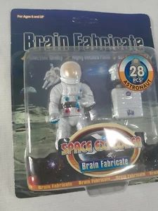 Brain Fabricate-Space Explorer astronaut nasa figure rare moon landing shinning - Picture 1 of 8