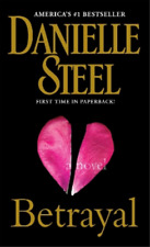 Danielle Steel Betrayal (Poche)