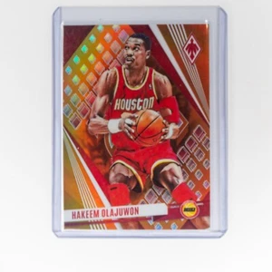 2023-24 Panini Phoenix Hakeem Olajuwon 78/99 Rockets No. 197 - Imagen 1 de 2