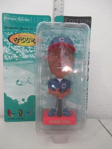 Chicago Cubs Bobbin Bobber Sammy Sosa Bobblehead NEW IN PACKAGE Cover