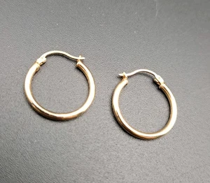 Pendientes de aro huecos redondos lisos pulidos de oro amarillo de 10k de colección de 2 mm 3/4" de diámetro - Imagen 1 de 7