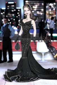 Barbie DIVINE BRUNE NRFB COLLECTOR 2003 RARE - Foto 1 di 6