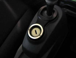 Anello cromato D per serratura di accensione / Smart Roadster 2003-2005 - acciaio inox lucido - Foto 1 di 3