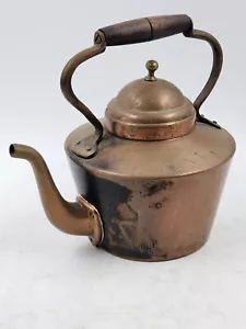 Rame vintage (placcato?) Bollitore foderato in latta con manico in legno, 11/2 qt. Italia - Foto 1 di 12