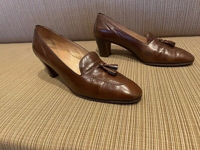 Delman Shoes 10 AA Narrow Brown Leather Heel Pumps with Tassel - Image 1 of 4