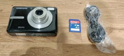Samsung Digital Camera D1070 10.2MP Black Tested - Image 1 of 4