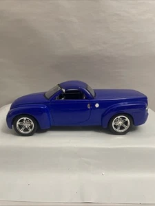 Maisto 2000 Chevrolet SSR Special Edition Concept Blu Scala 1:18 (senza scatola) - Foto 1 di 15