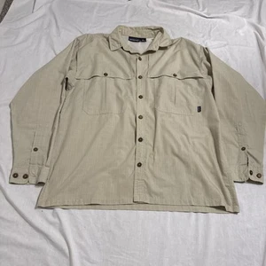 Patagonia Button Shirt Vented With Two Pockets Men Sz L, Lightweight - Picture 1 of 14