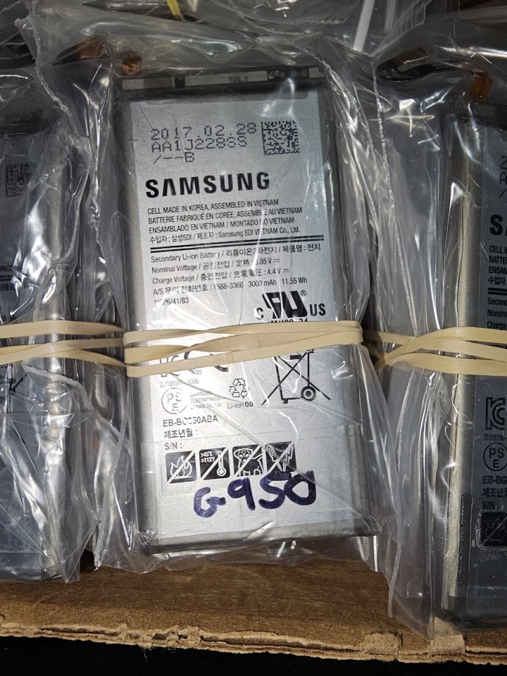 LOTE de 25 baterías originales Samsung Galaxy S8 SM-G950 EB-BG950ABA 3000mAh  Foto 1 de 1