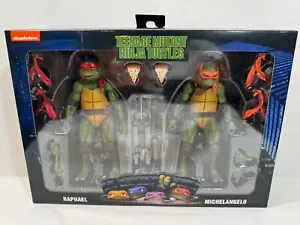 NECA Raphael And Michelangelo Action Figures Nickelodeon FREE SHIPPING BRAND NEW - Picture 1 of 2