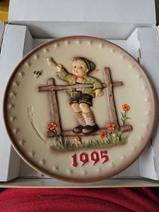 Plato anual Goebel Hummel W. Goebel M.J. Hummel 1995 en bajorrelieve, con Alemania - Imagen 1 de 3